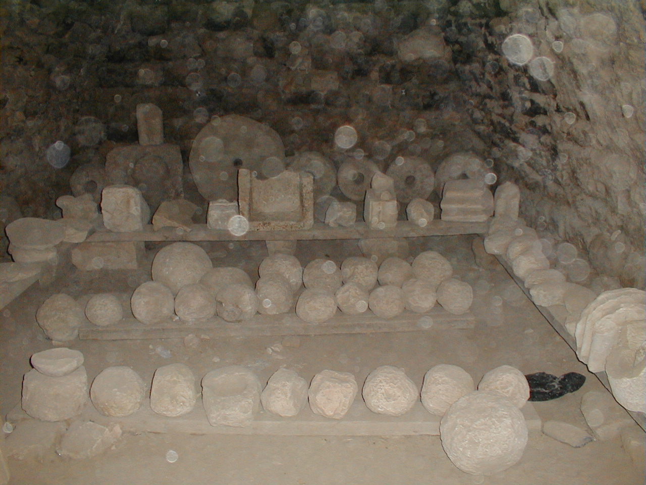 Castle armory.JPG