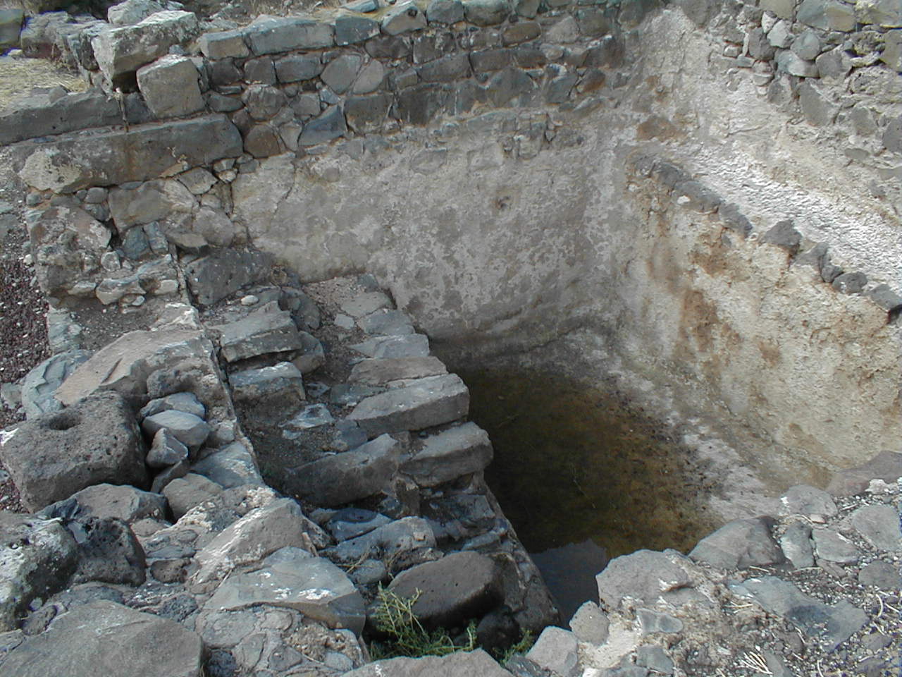 Gamla Mikveh.JPG