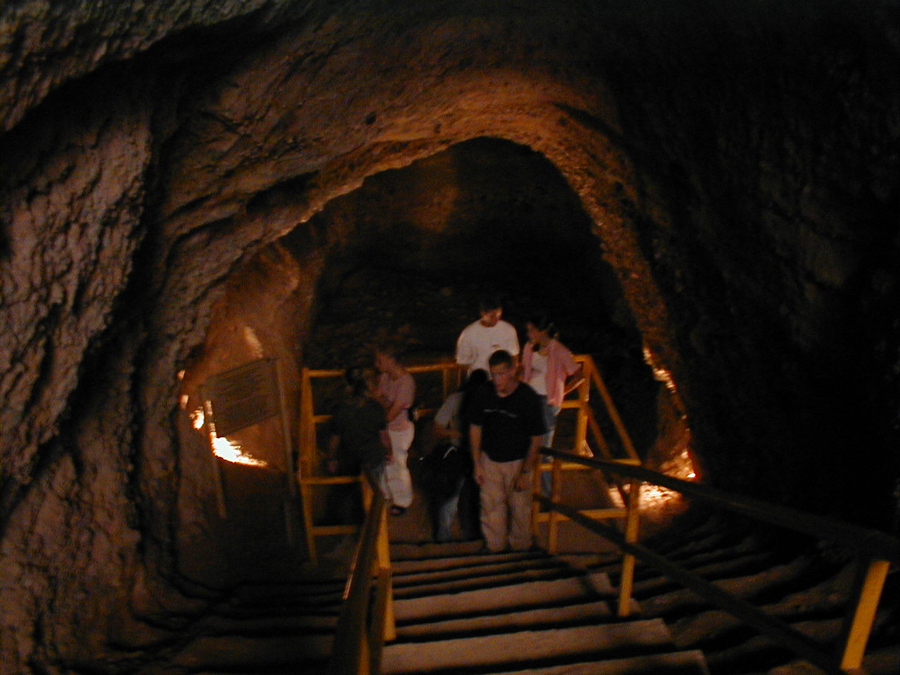 Hazor water spring.JPG