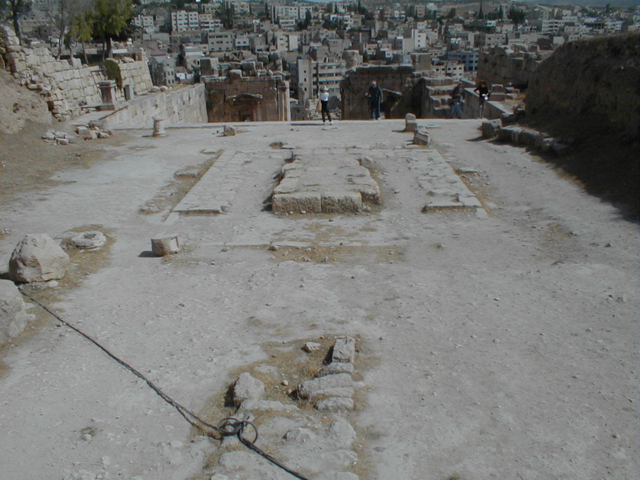 Jerash - Artemis temple altar.JPG