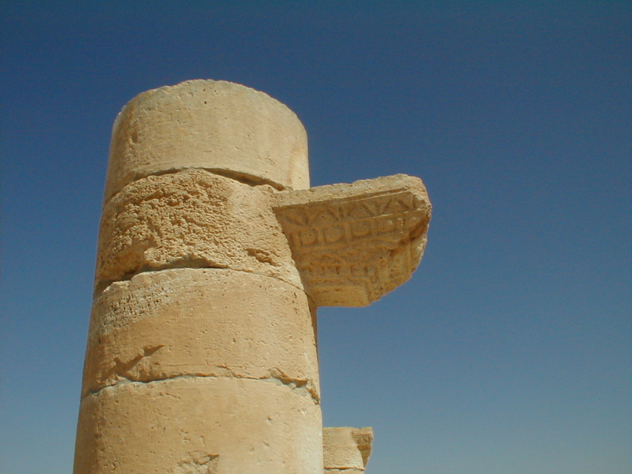 Avdat church column.JPG