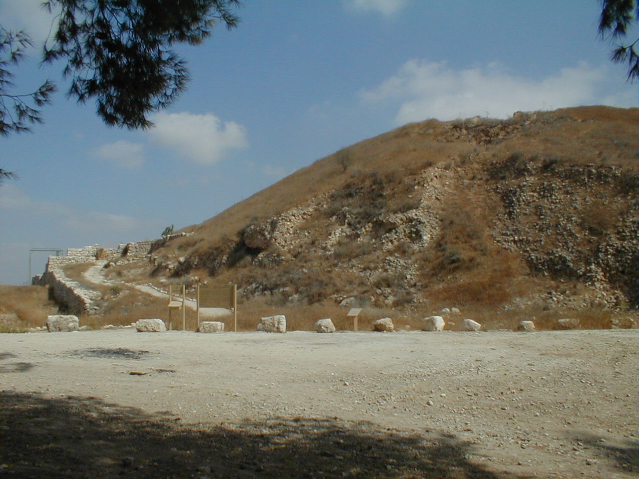 Lachish Tel.JPG